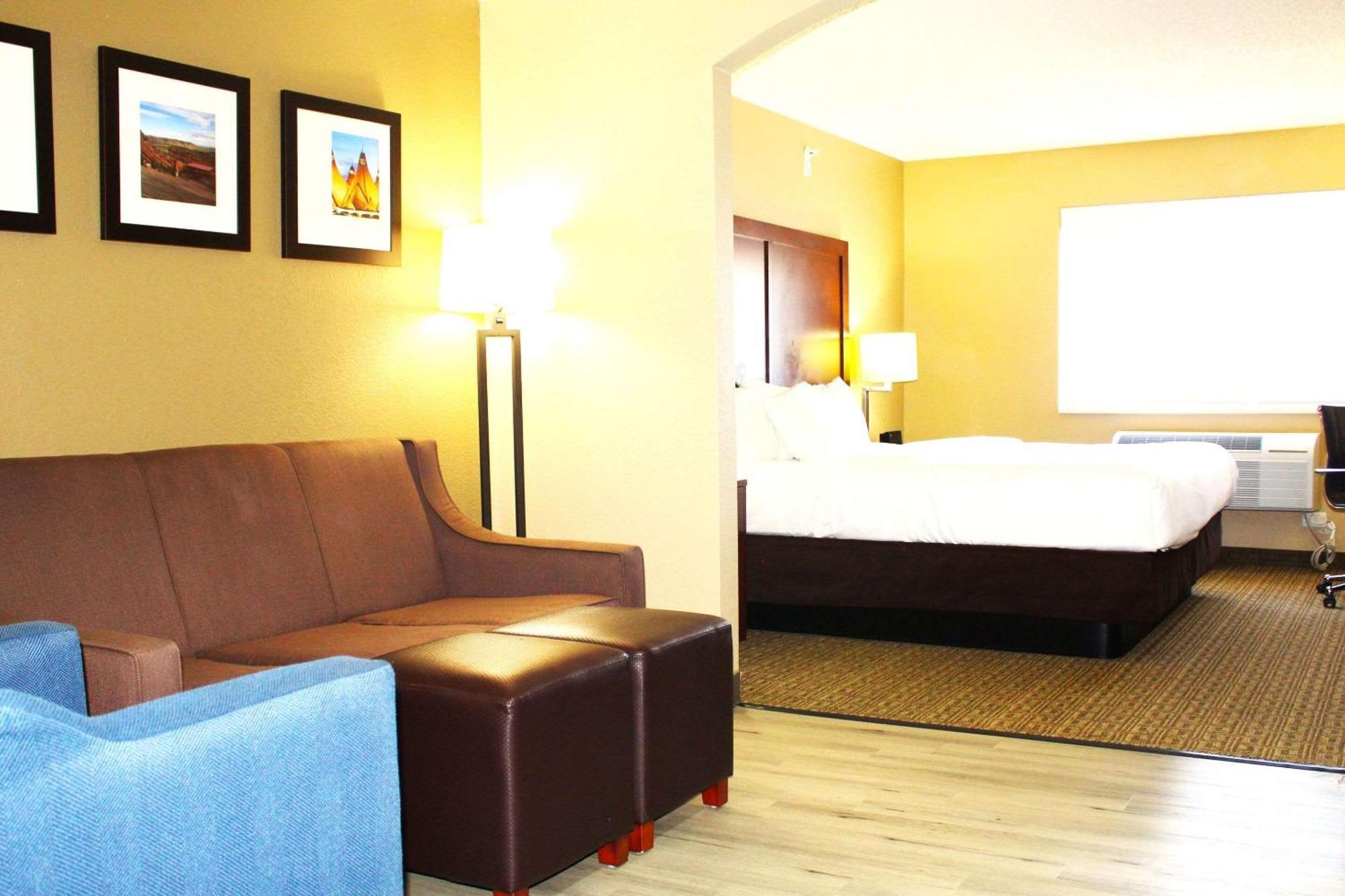 Comfort Suites Lakewood - Denver Экстерьер фото