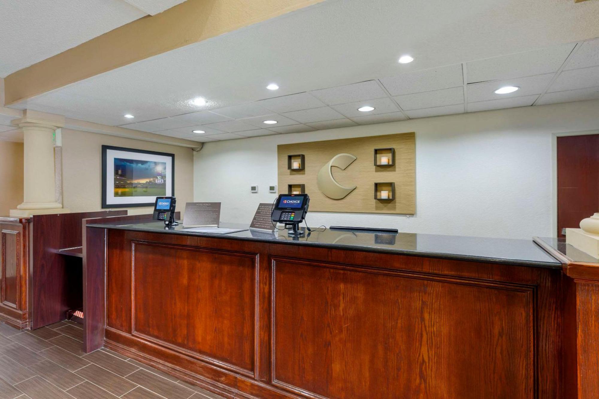 Comfort Suites Lakewood - Denver Экстерьер фото